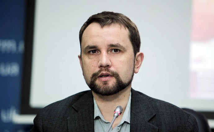 Депутатство Вятровича пытаются оспорить в суде: где еще засветился судебный "киллер"
