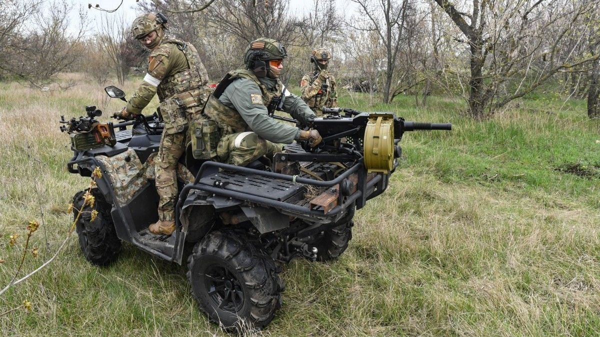 Армия РФ перебрасывает свои войска к Часову Яру не на бронетехнике: в ВСУ рассказали, чем заменили артиллерию