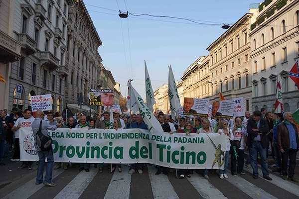 В Милане прошел митинг в поддержку ДНР и Новороссии
