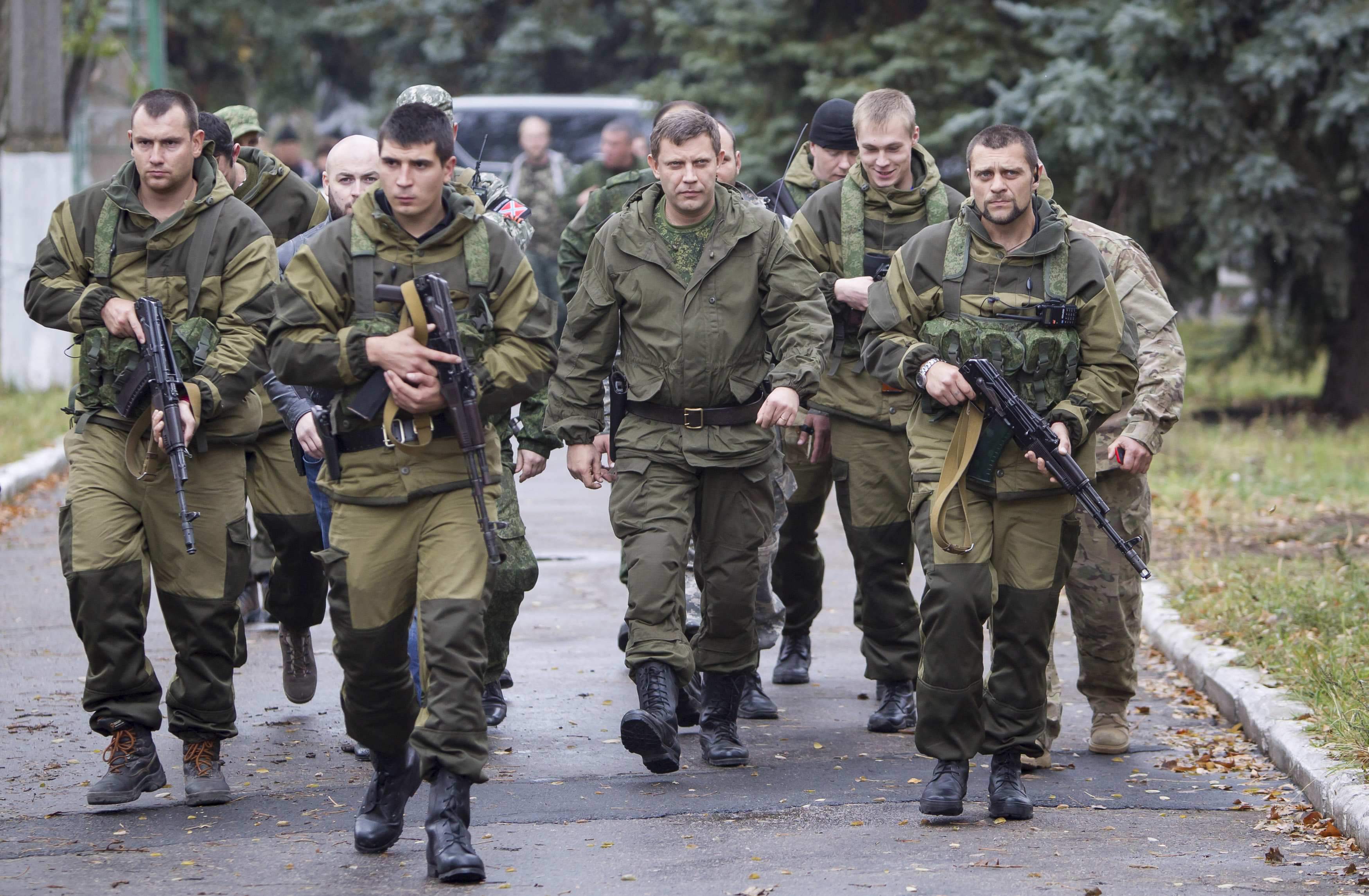 Боевики в Донецке спекулируют бензином, в Луганске - придумали махинации с обналичиванием денег, - АТЦ