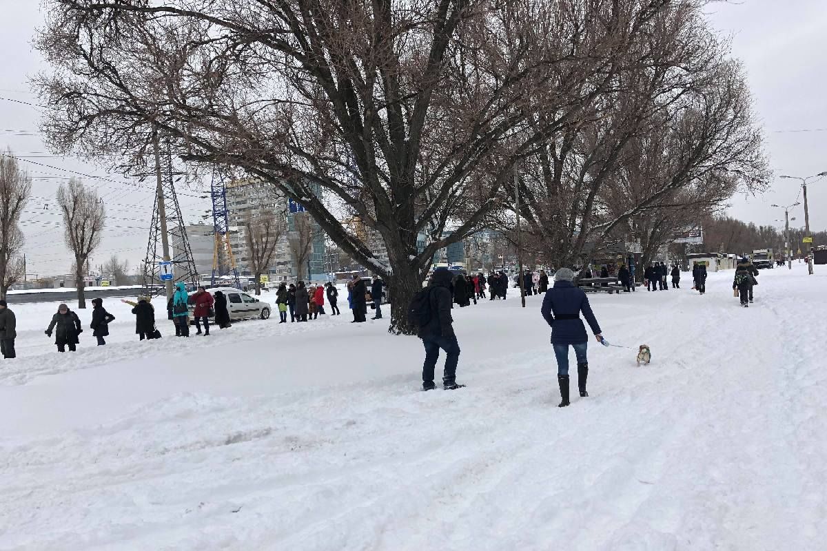 Повышенная опасность для водителей: прогноз погоды в Днепре на новогодние праздники