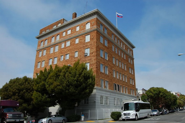 Негостеприимный Сиэттл: дипломатов РФ "попросили" из здания консульства