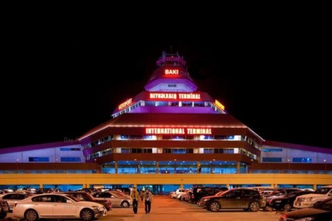 ​В Баку из-за возгорания двигателя экстренно сел самолет British Airways