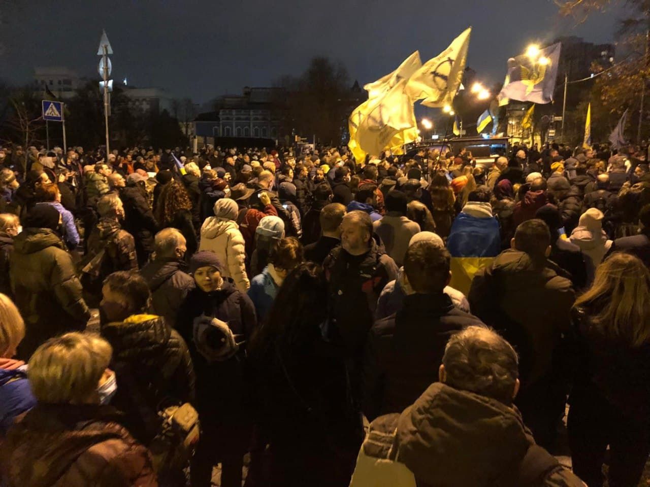 Годовщина Майдана в Киеве: под Офисом президента начались стычки с полицией