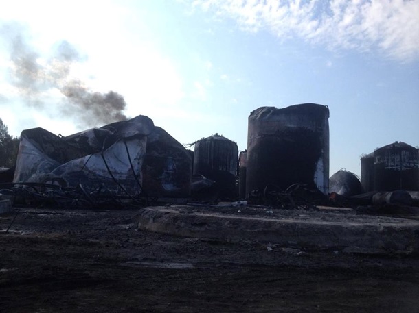 Как выглядит нефтебаза под Киевом на седьмой день пожара
