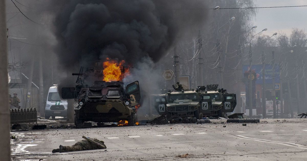 ВСУ разгромили армию РФ под Макаровым: после удара авиации пехота зачищает  поселок от "кадыровцев"