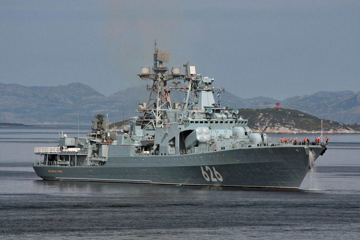 Ракетный эсминец ВМФ РФ устроил погоню за немецким фрегатом – в Германии призывают к срочным мерам 