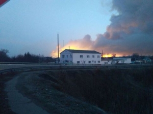 В мережу виклали унікальне відео пожежі на складі боєприпасів у Балаклії, зняте з висоти  