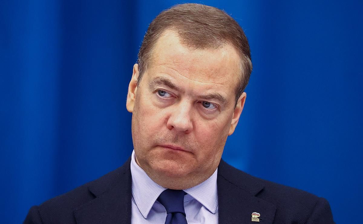 "За Бахмут и Мариуполь", - Медведев требует компенсации от США