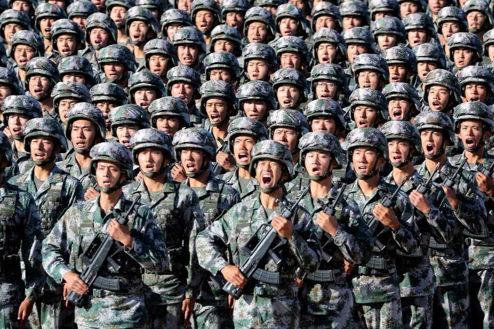 Китай готовится к большой, затяжной войне, учась на ошибках Москвы, - IISS