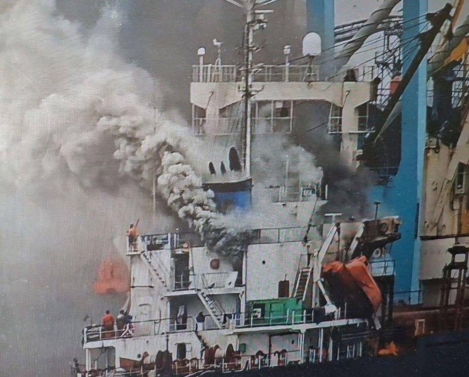 РФ ударила по гражданскому судну под флагом Того в Одессе – есть погибшие