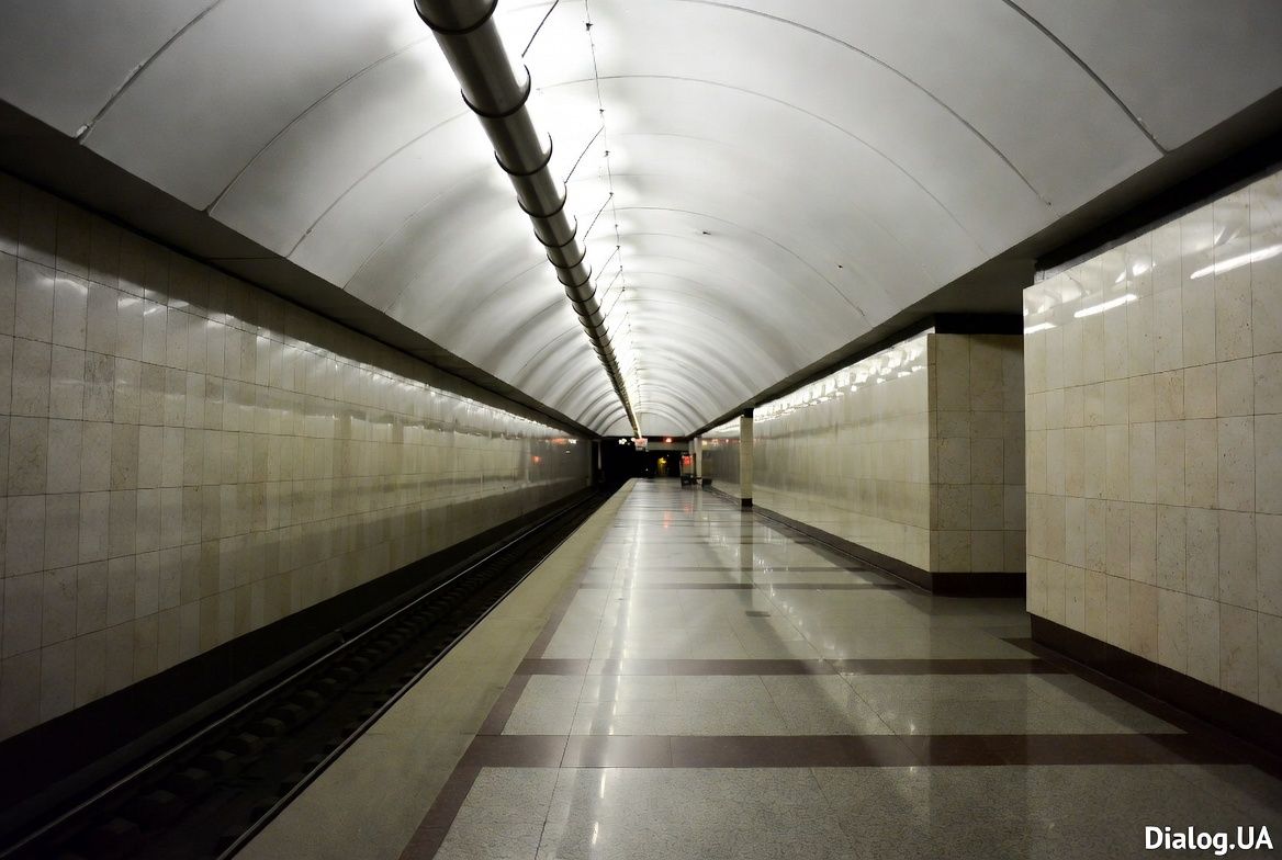 В Киеве внезапно остановилось метро и наземный транспорт – названа причина