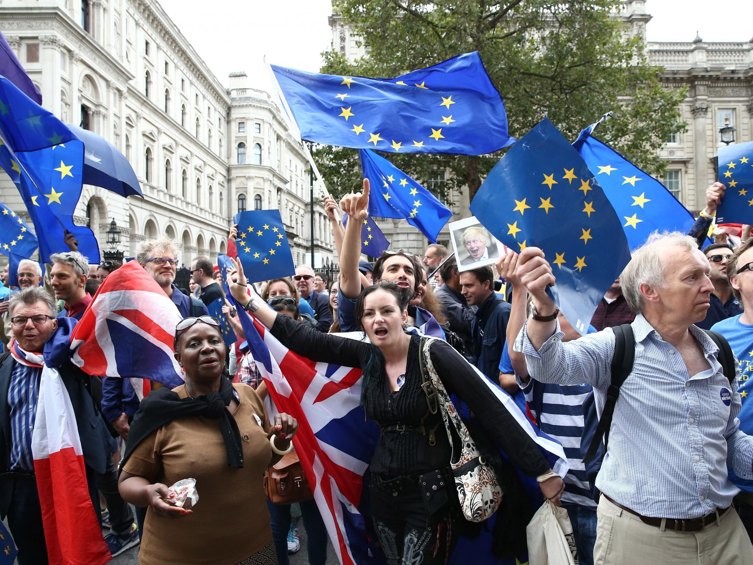 Brexit-шмексит: в Британии все больше жителей хотят повторного референдума по выходу из ЕС