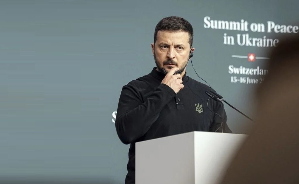 ​Зеленский резко ответил главе Rheinmetall на скандальное заявление об украинских "домохозяйках"