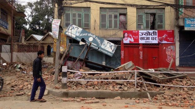 Жертвами нового землетрясения в Непале стали более 80 человек