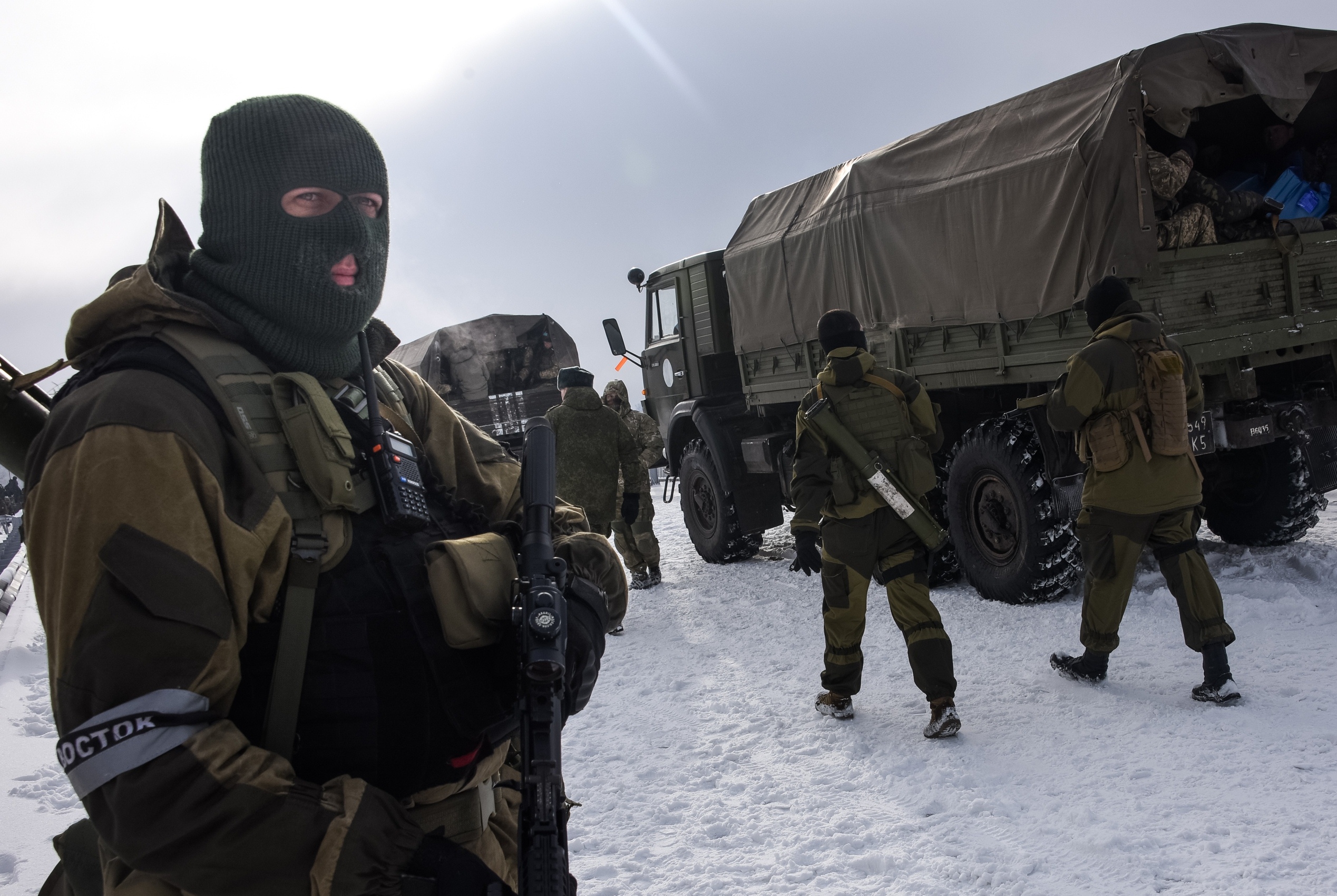 Боевики за сутки выпустили 119 снарядов: мирные города и села Донбасса содрогались от работы артиллерии