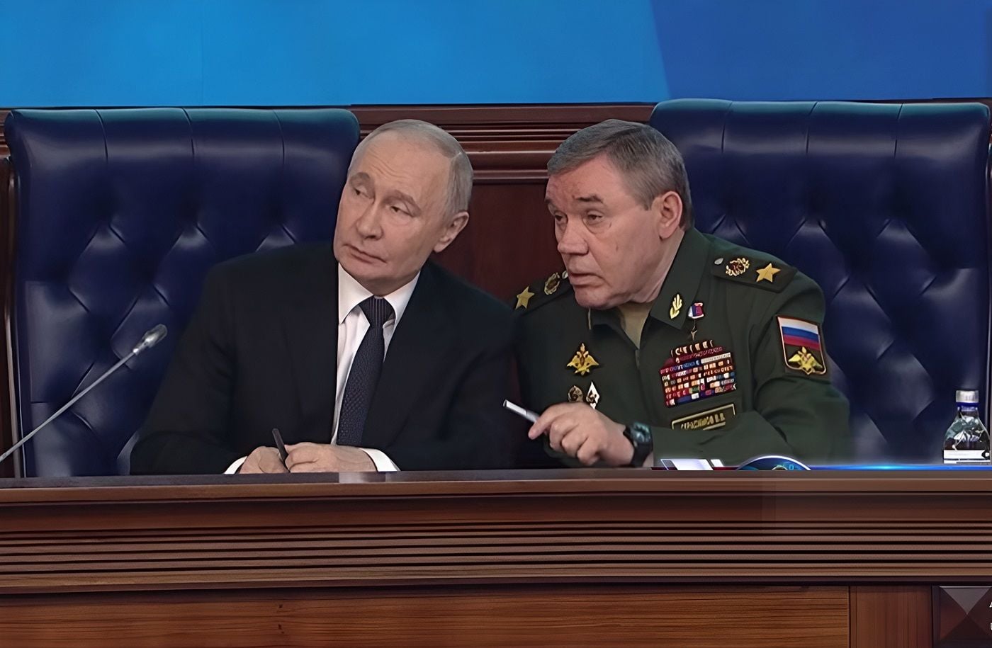 Сеть смеется над Путиным: его снова обманули докладом про Купянск 