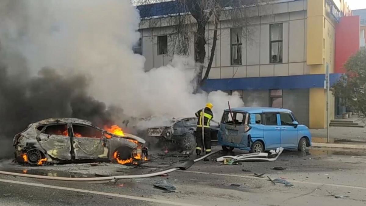 ​Жителей Белгорода разбудили "хлопки" и сигналы воздушной тревоги — кадры