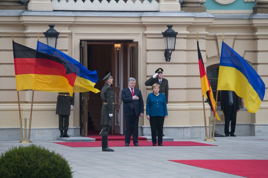 Встреча Меркель и Порошенко в Киеве: в СМИ попали первые подробности важных переговоров - видео