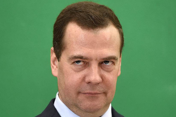 "Медведев возомнил, что может решать все без Путина" - названо имя кандидата на пост президента РФ от окружения премьера
