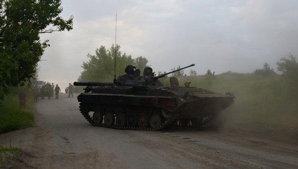 Боевики "ДНР" получили решительный отпор: украинские военные уничтожили БМП террористов близ Марьинки 