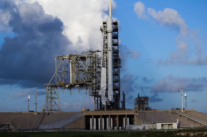 Сверхсекретный спутник Zuma отправится в космос благодаря компании SpaceX