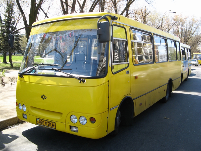 Нацгвардия сделала закупку автобусов у бизнес-партнера Порошенко на 31 миллион гривен
