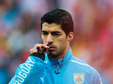 Укус соперника в футболке "Барселоны" обойдется Луису Суаресу в 4 миллиона евро