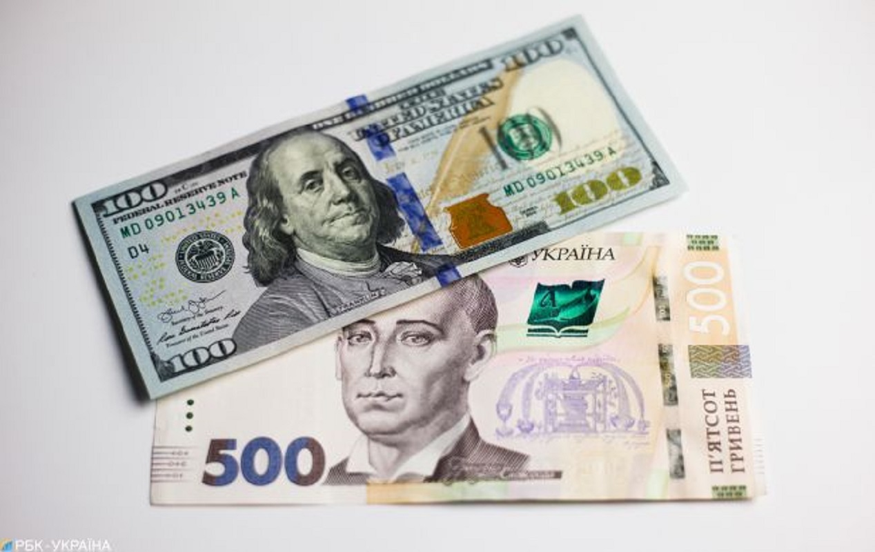 Курс доллара в Украине: банкиры и аналитики дали прогноз на май