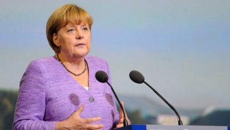 Ангела Меркель: Германия пока не рассматривает введение новых санкций против России