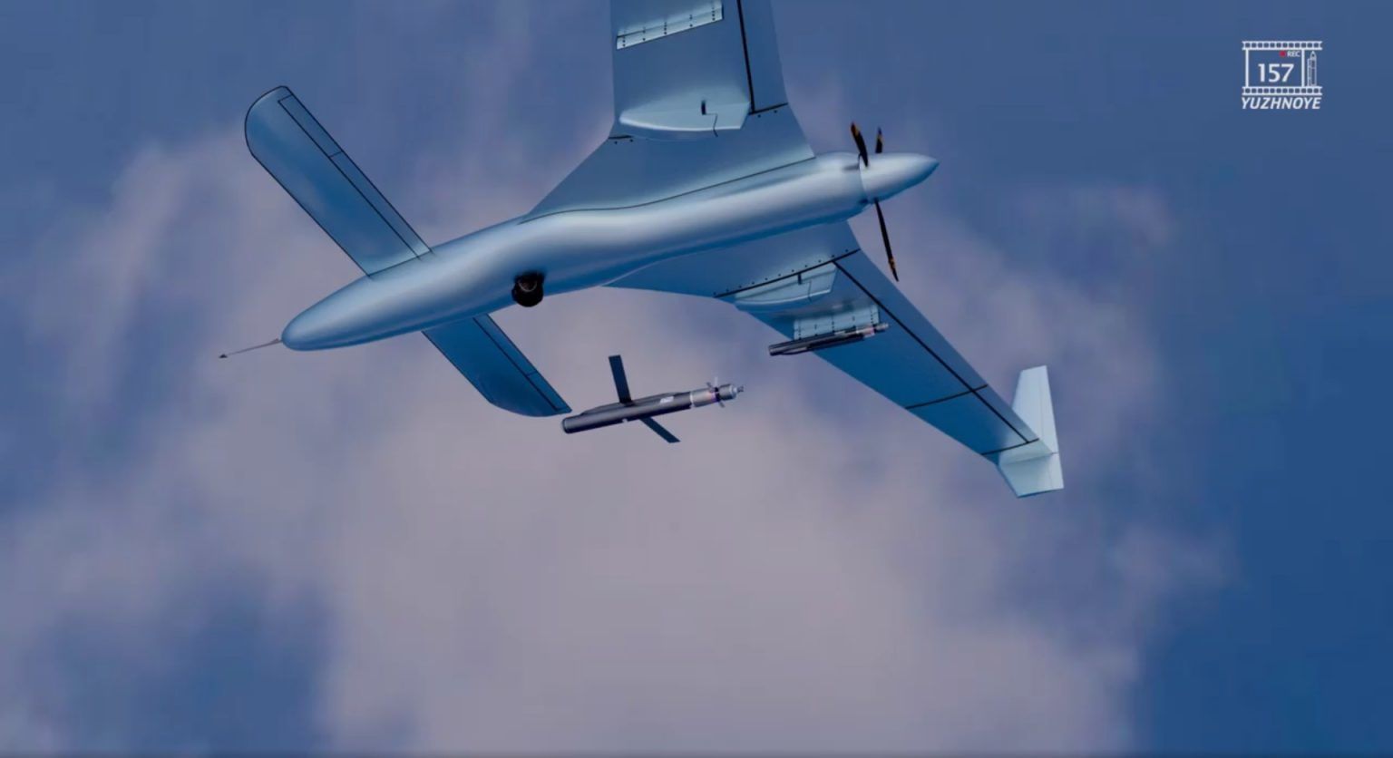 Для поражения широкого диапазона целей: в Украине показали макет дрона-камикадзе 