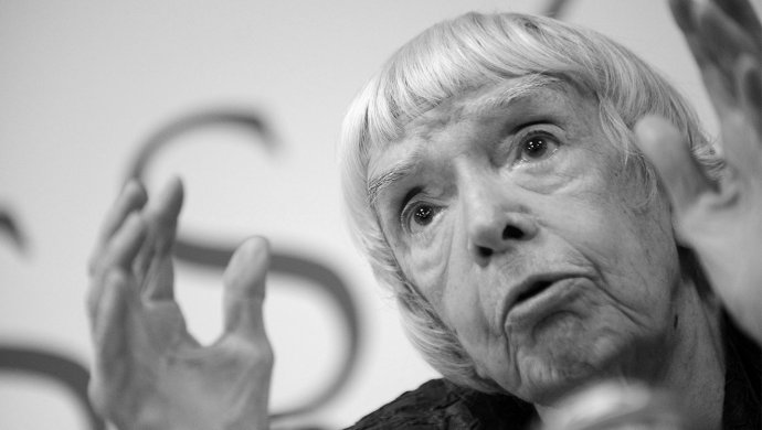 Людмила Алексеева об Украине: "Я завидую украинцам, вам тяжело, но вы все равно идете по верному пути"