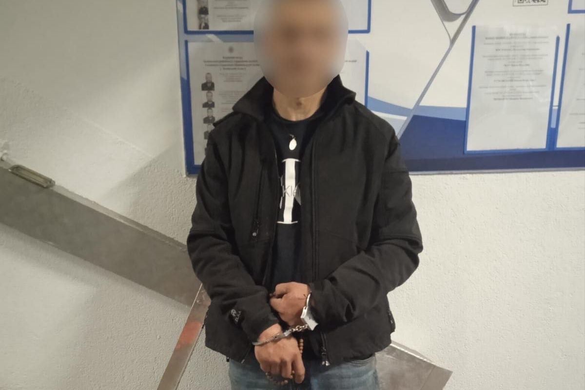 ​Во Львове мужчина, увидев ТЦК, взял в заложники 13-летнюю девочку