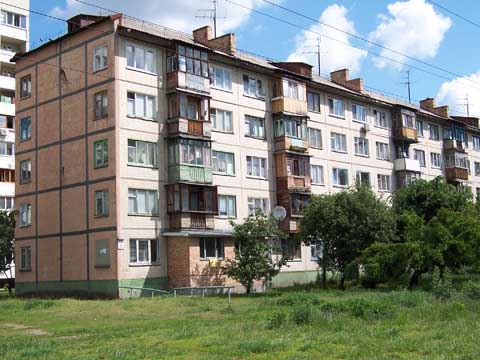 В жилом доме Донецка прогремел взрыв. Пострадали три человека