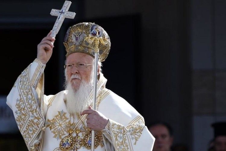 Мнение эксперта: Томос об автокефалии для украинской церкви пока никто не предоставит – кадры
