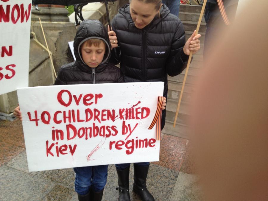 В Канаде прошел митинг в поддержку ополченцев и Новороссии
