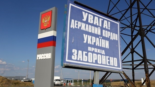 Российские оккупанты заблокировали работу всех КПП: ни машины, ни люди не могут попасть в аннексированный Крым