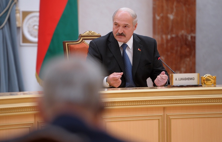 Лукашенко пообещал сделать Минск "регулярной площадкой" для переговоров по Украине