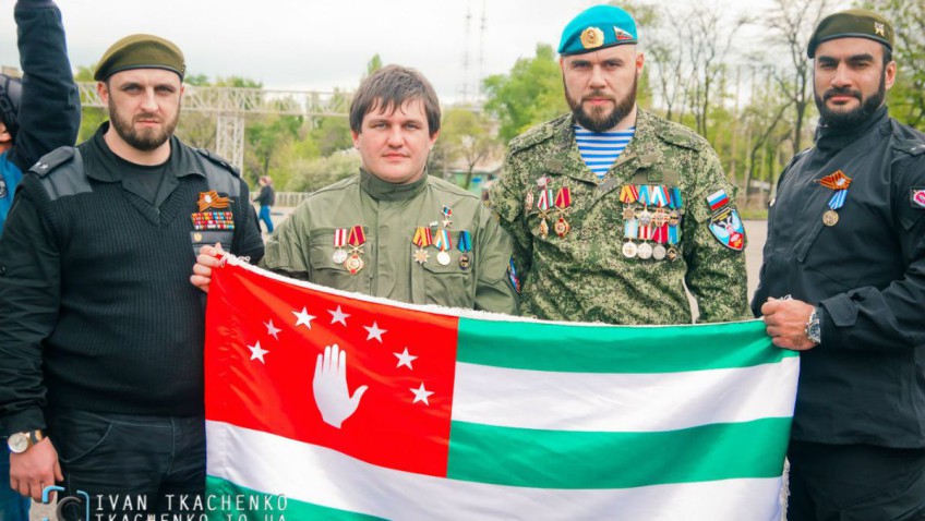 “Трактористы и шахтеры”: кто воюет в Донбассе в составе батальона “Пятнашка”