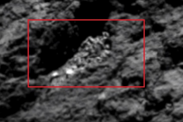 Ученый из Тайваня обнаружил на поверхности кометы останки 80-метровой инопланетной твари