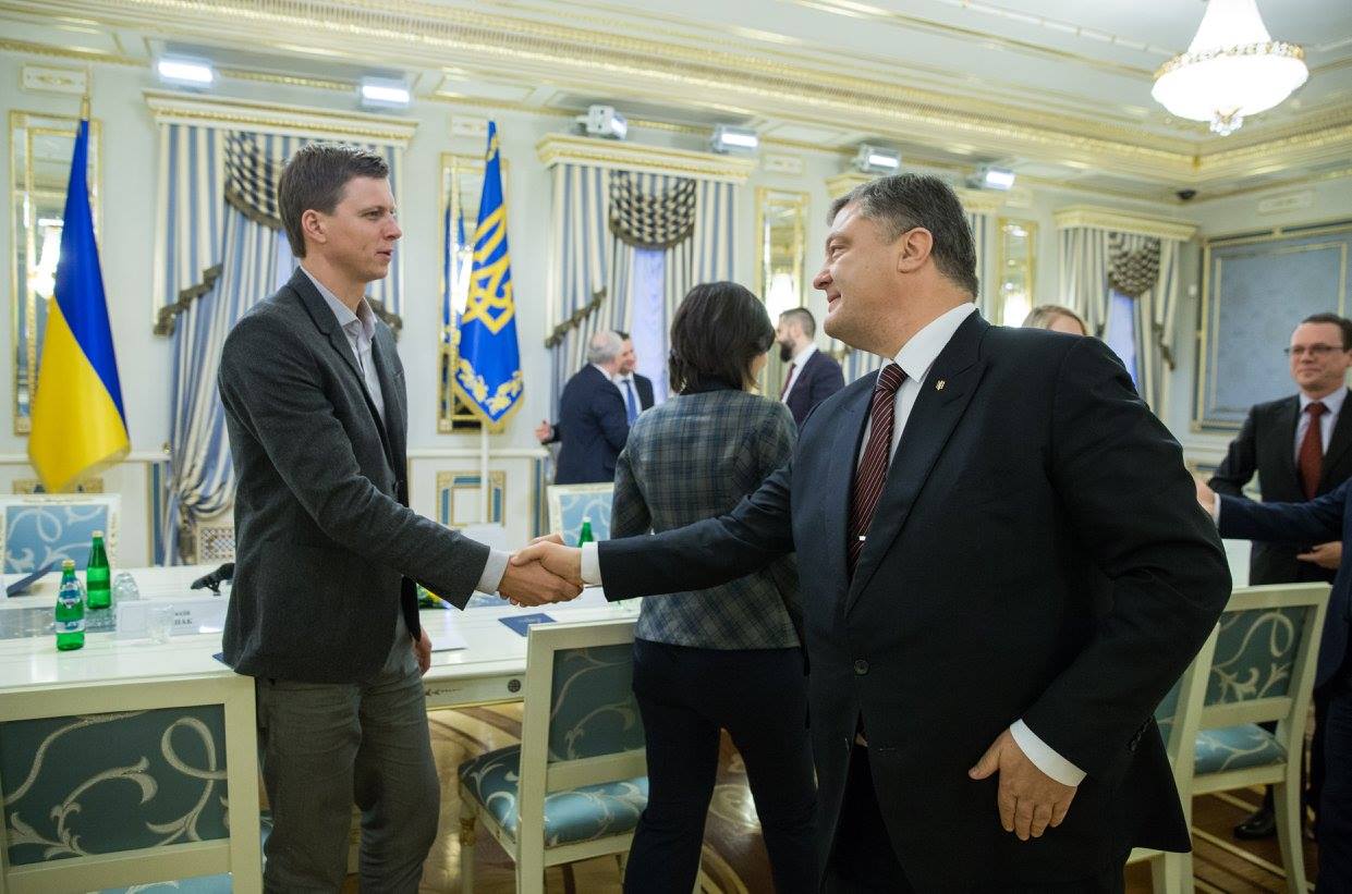 Порошенко поддержал украинских фрилансеров: гарант подписал закон по устранению барьеров для экспорта услуг