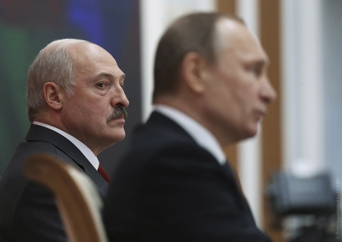 Авторитарные лидеры столкнулись с правдой, но Путин решает помочь силовым структурам
