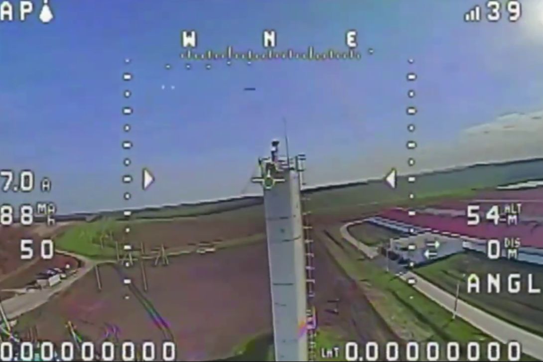 ​FPV-дрон "отминусовал" российский комплекс "Муром-М" на Белгородчине: кадры операции