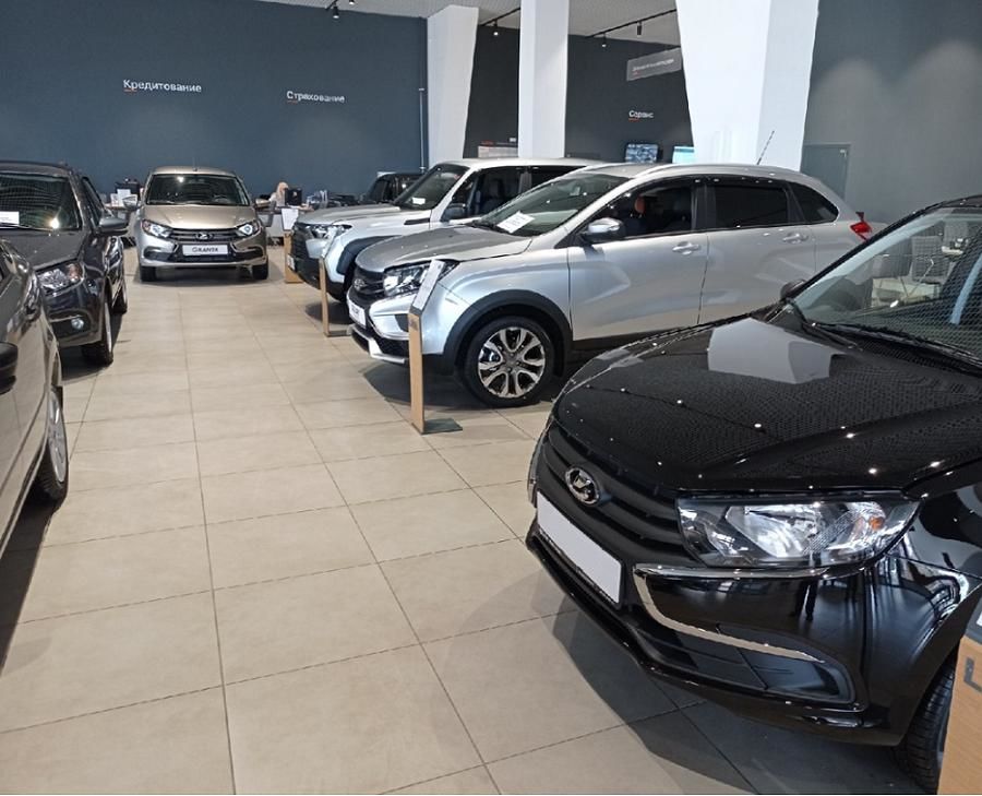 "Расплата за войну в Украине",  - россияне возмутились, узнав "новые цены" на автомобили