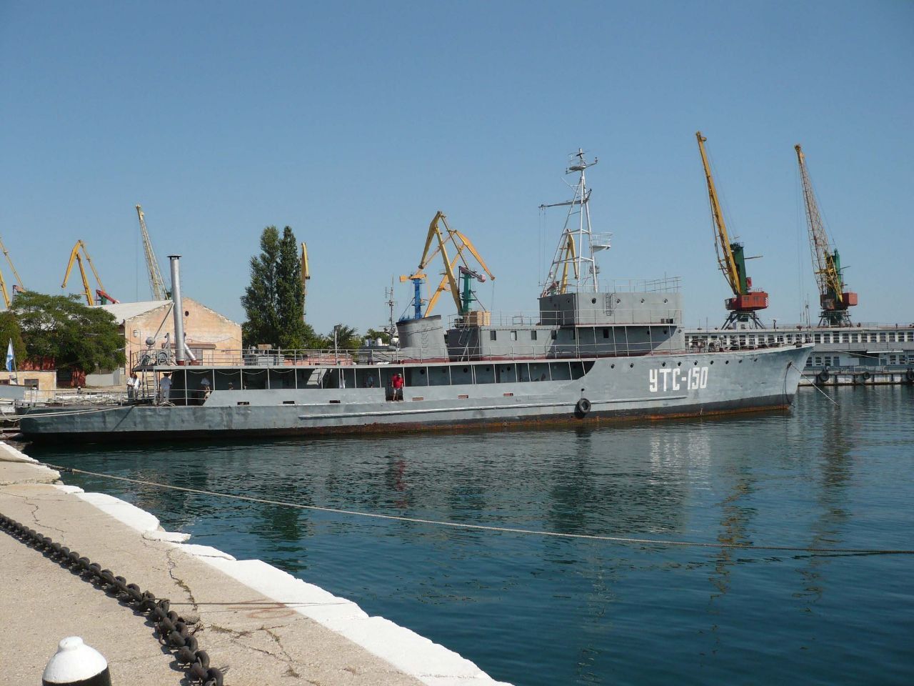 Атака ВСУ на флот РФ в Феодосии: СМИ идентифицировали второй уничтоженный корабль