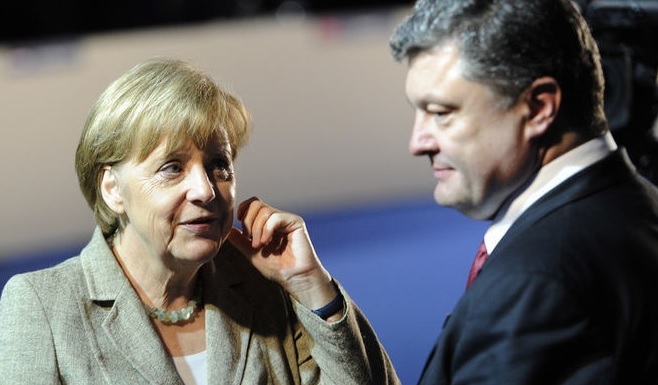 Порошенко и Меркель обсудили серьезное усиление санкций в отношении России в случае ухудшения ситуации на Донбассе