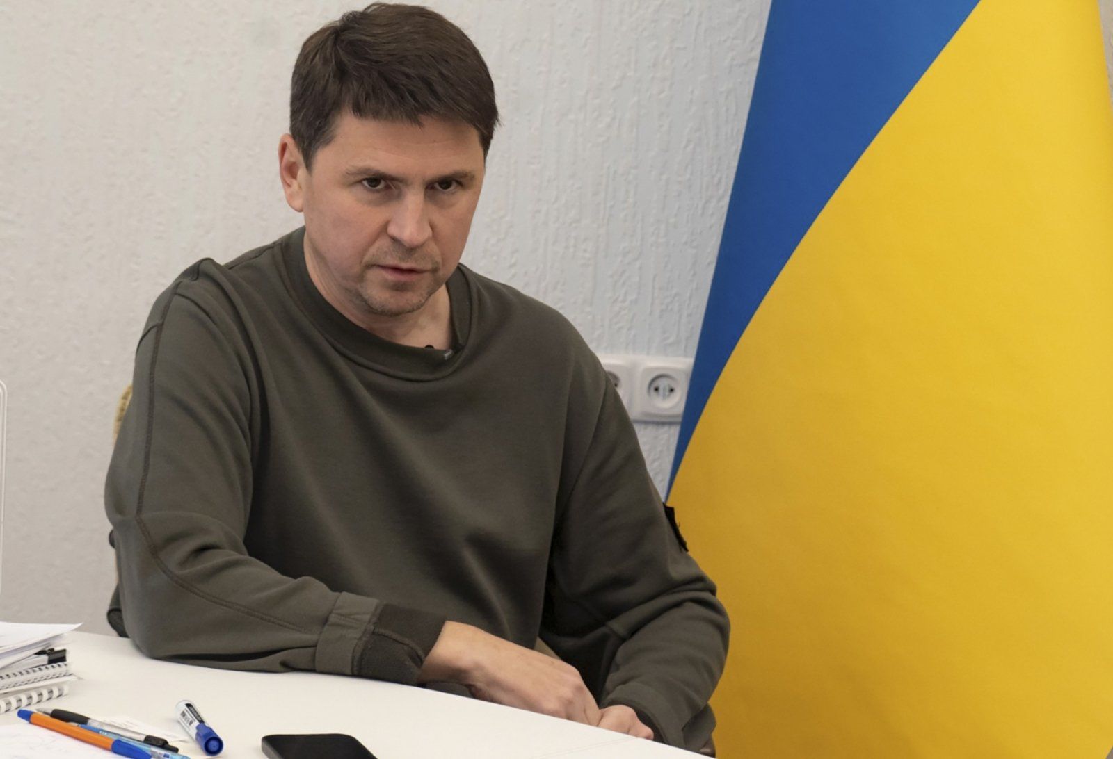Подоляк возмутился вопросом о причинах увольнений в ОП Украины