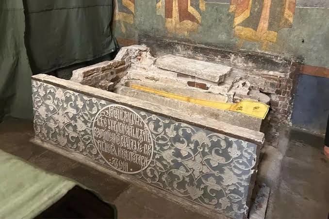 В армии российских оккупантов начали проводить молебны на мощи Дмитрия Донского
