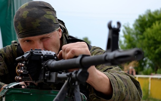 В Пантелеймоновке на крыше высотки вооруженные формирования ДНР разместили зенитную установку