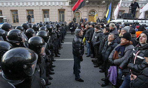 В СБУ заявили, что злоумышленники хотят сорвать выборы, из-за чего Киев переходит на усиленный режим безопасности